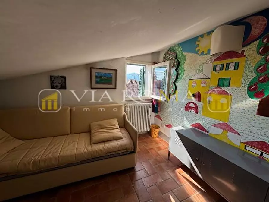 Immagine 18 di Appartamento in vendita  a Lucca