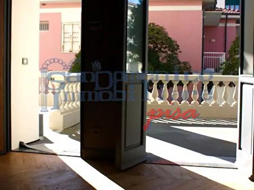 Immagine 14 di Appartamento in vendita  a Pisa