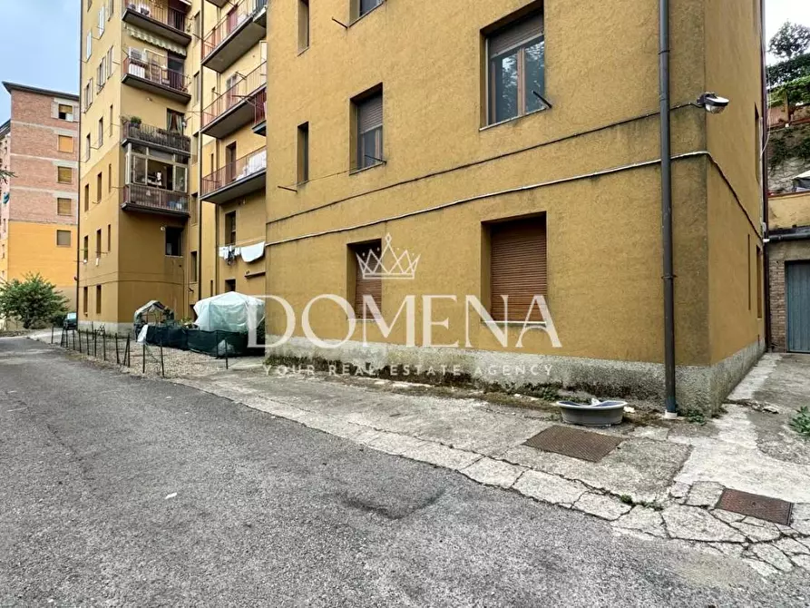 Immagine 26 di Appartamento in vendita  a Siena