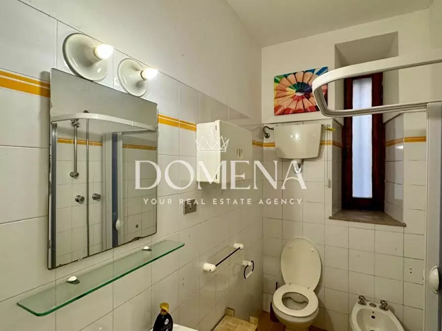 Immagine 11 di Appartamento in vendita  a Siena