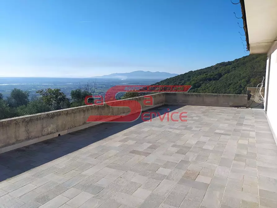 Immagine 18 di Villa in vendita  a Monsummano Terme