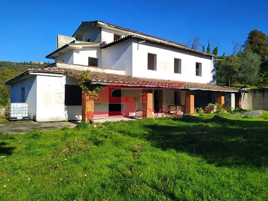 Immagine 1 di Villa in vendita  a Monsummano Terme