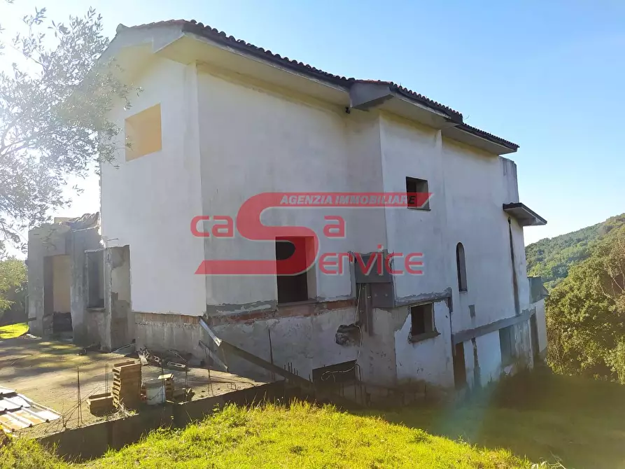 Immagine 4 di Villa in vendita  a Monsummano Terme