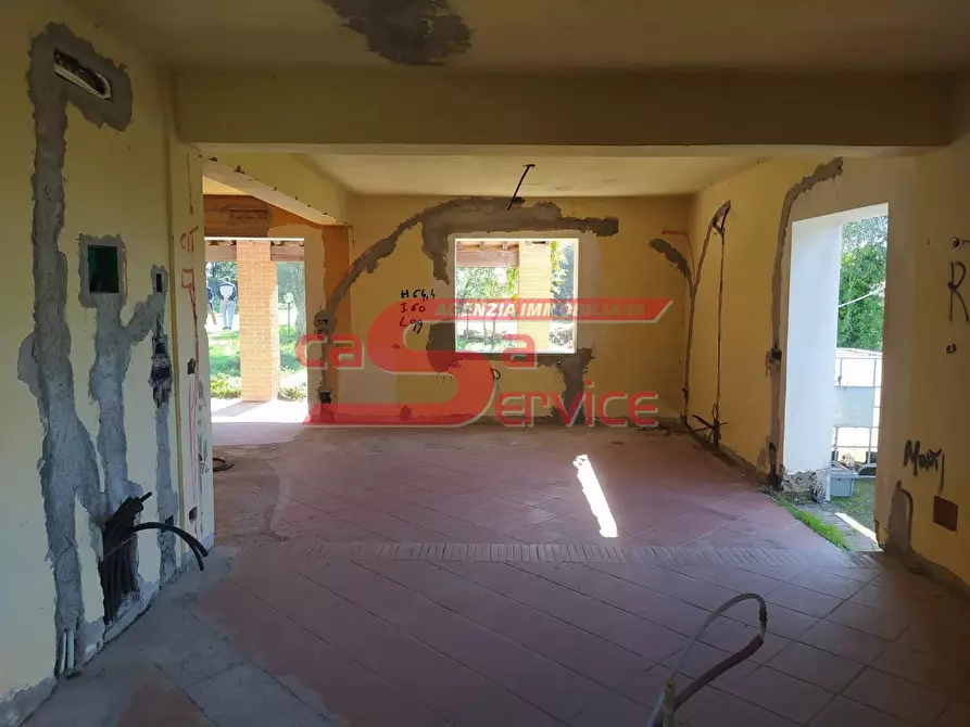 Immagine 6 di Villa in vendita  a Monsummano Terme