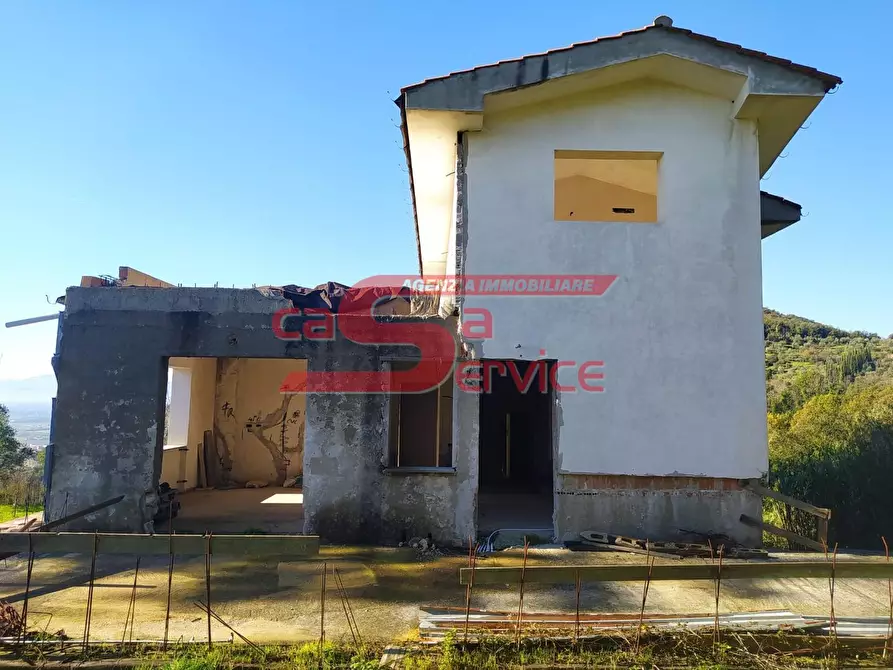 Immagine 3 di Villa in vendita  a Monsummano Terme