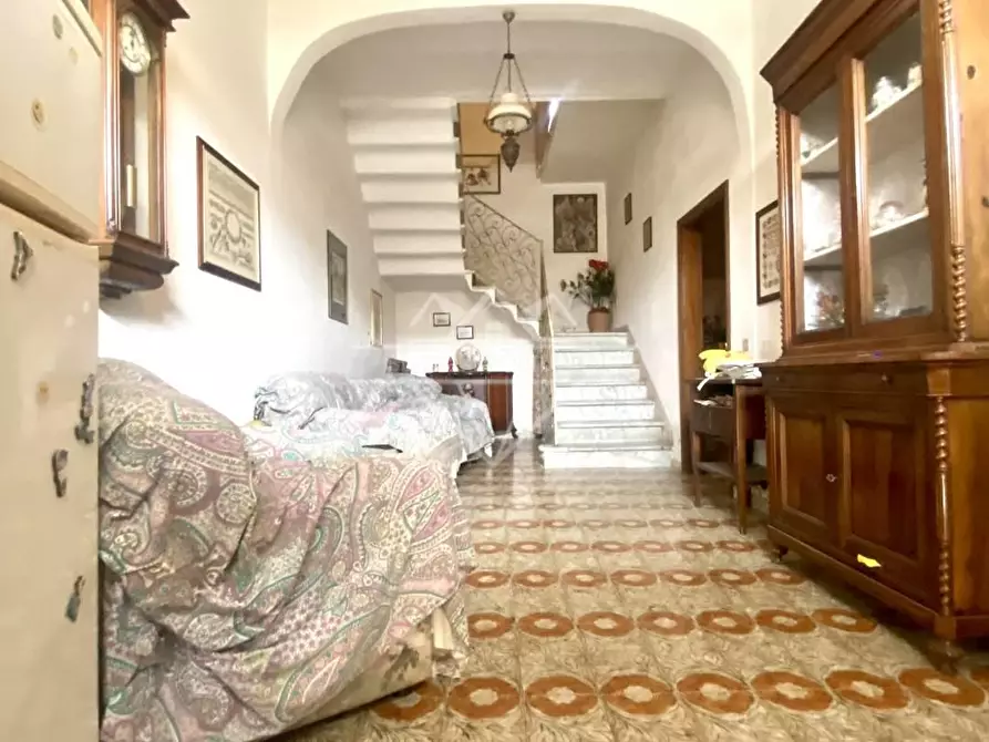Immagine 4 di Casa indipendente in vendita  a Carrara