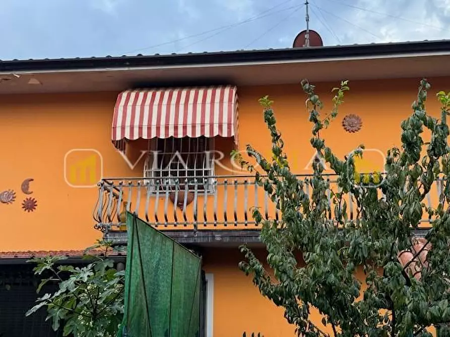 Immagine 30 di Villa in vendita  a Pescaglia