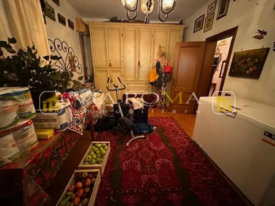 Immagine 8 di Villa in vendita  a Pescaglia