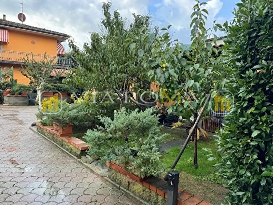 Immagine 28 di Villa in vendita  a Pescaglia