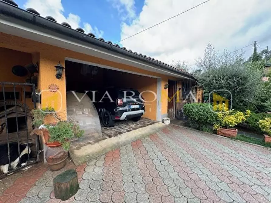 Immagine 32 di Villa in vendita  a Pescaglia