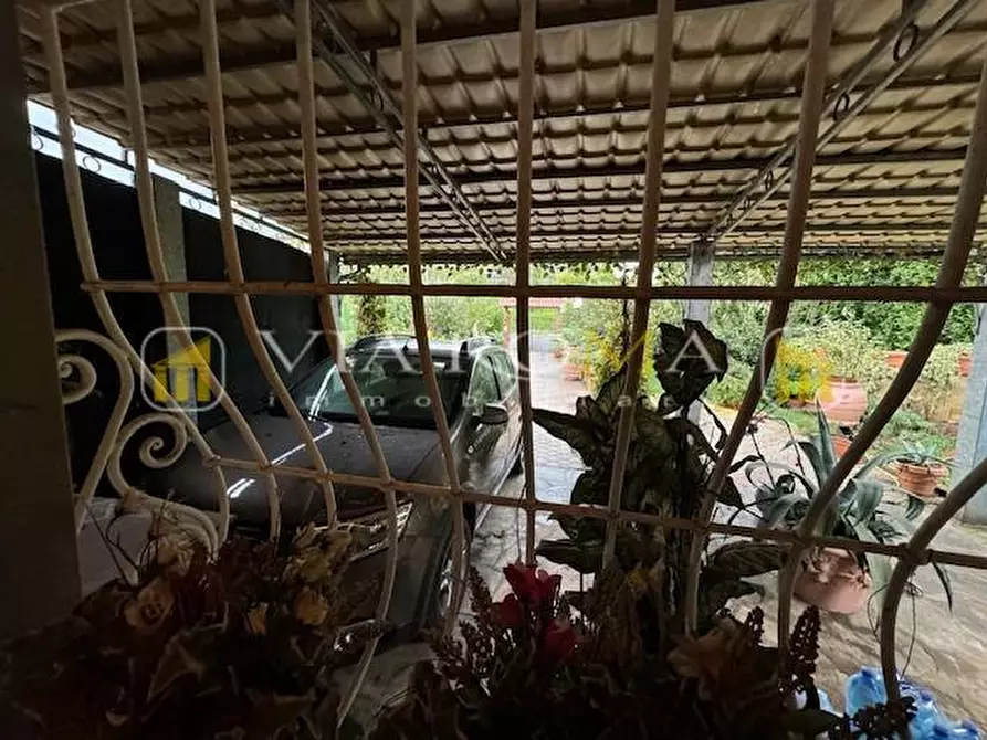 Immagine 7 di Villa in vendita  a Pescaglia