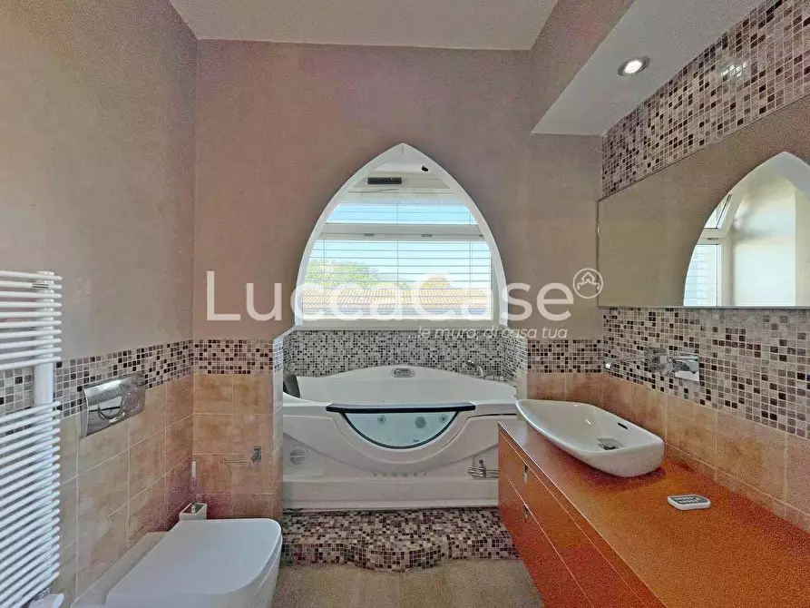 Immagine 15 di Casa indipendente in vendita  a Capannori