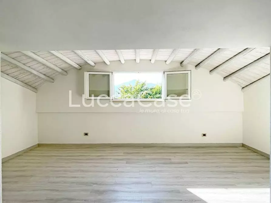 Immagine 29 di Casa indipendente in vendita  a Capannori