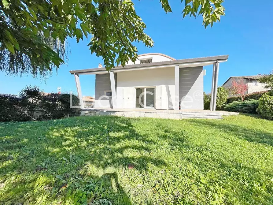 Immagine 37 di Casa indipendente in vendita  a Capannori