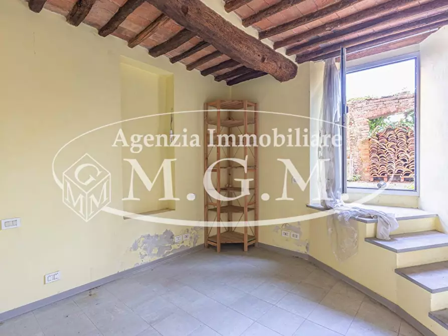 Immagine 16 di Appartamento in vendita  a Santa Maria A Monte