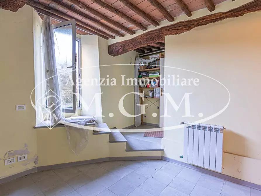 Immagine 17 di Appartamento in vendita  a Santa Maria A Monte