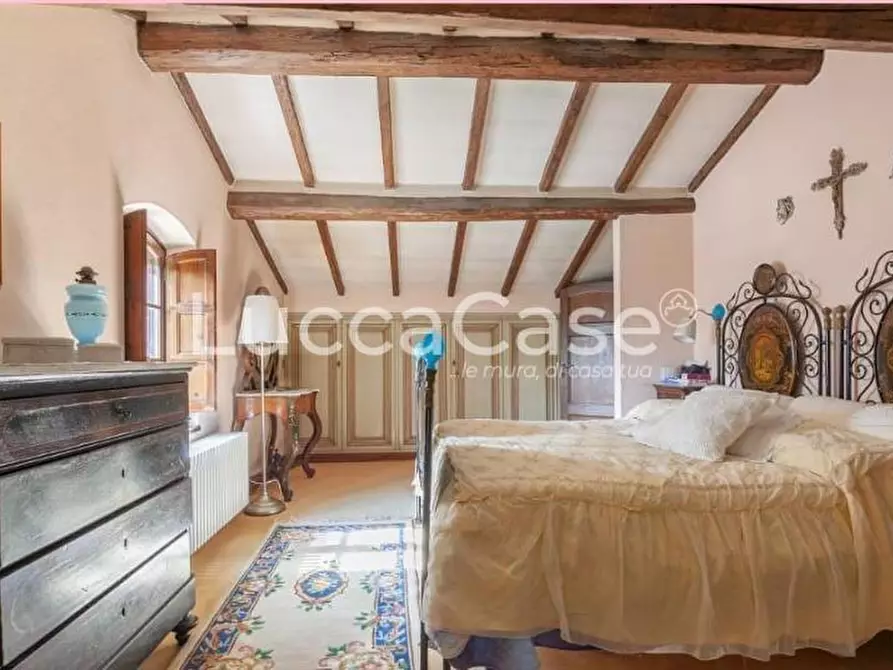 Immagine 36 di Villa in vendita  a Lucca