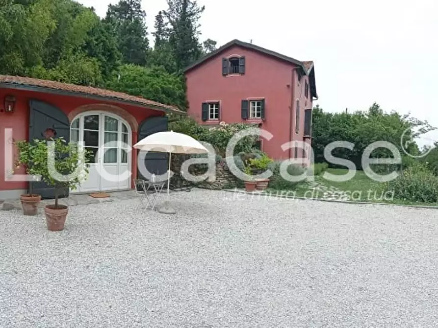 Immagine 32 di Villa in vendita  a Lucca