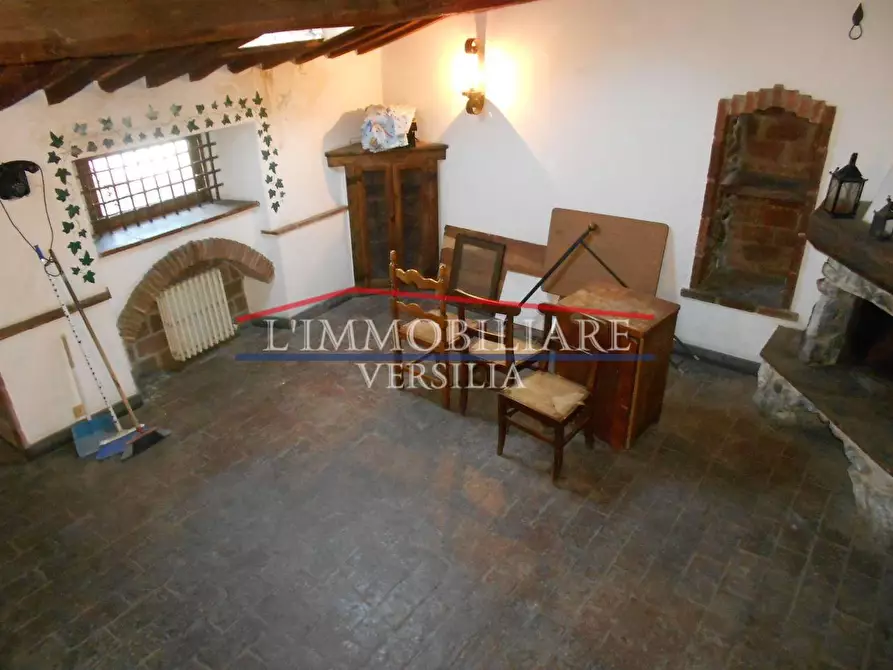 Immagine 1 di Appartamento in vendita  a Carrara