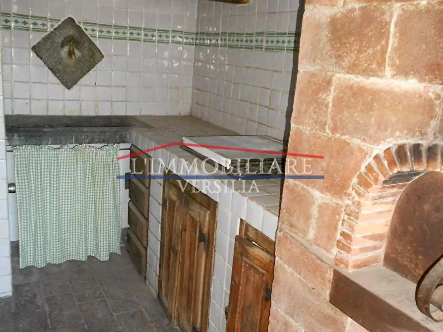 Immagine 9 di Appartamento in vendita  a Carrara