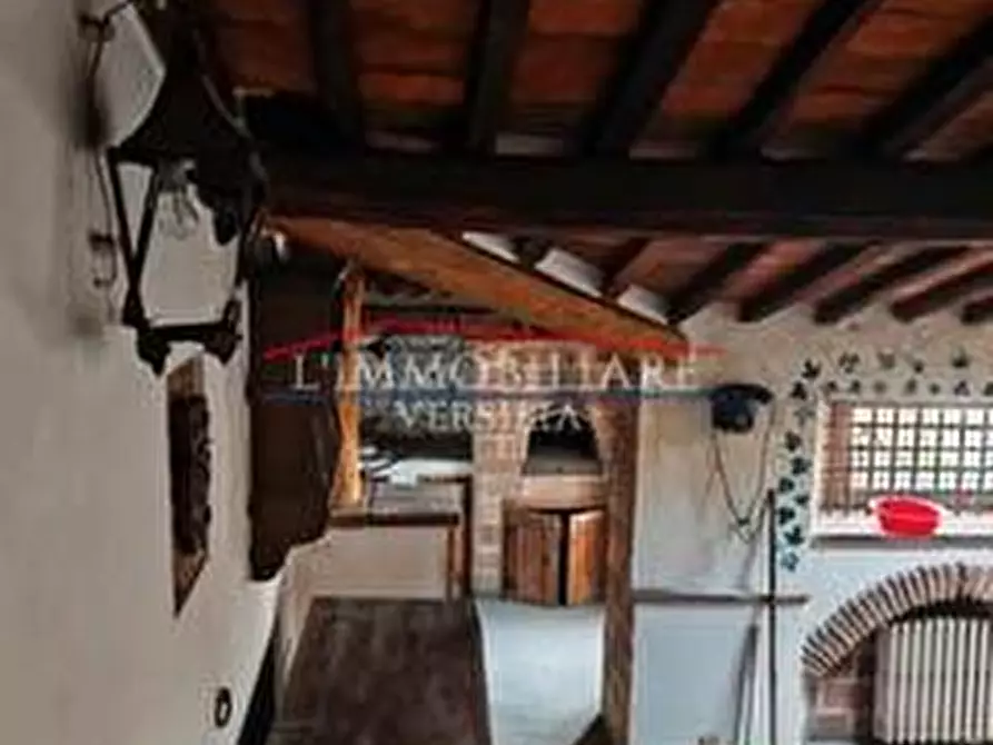 Immagine 5 di Appartamento in vendita  a Carrara