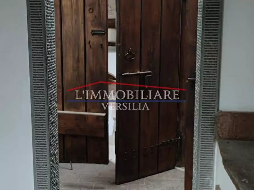 Immagine 11 di Appartamento in vendita  a Carrara