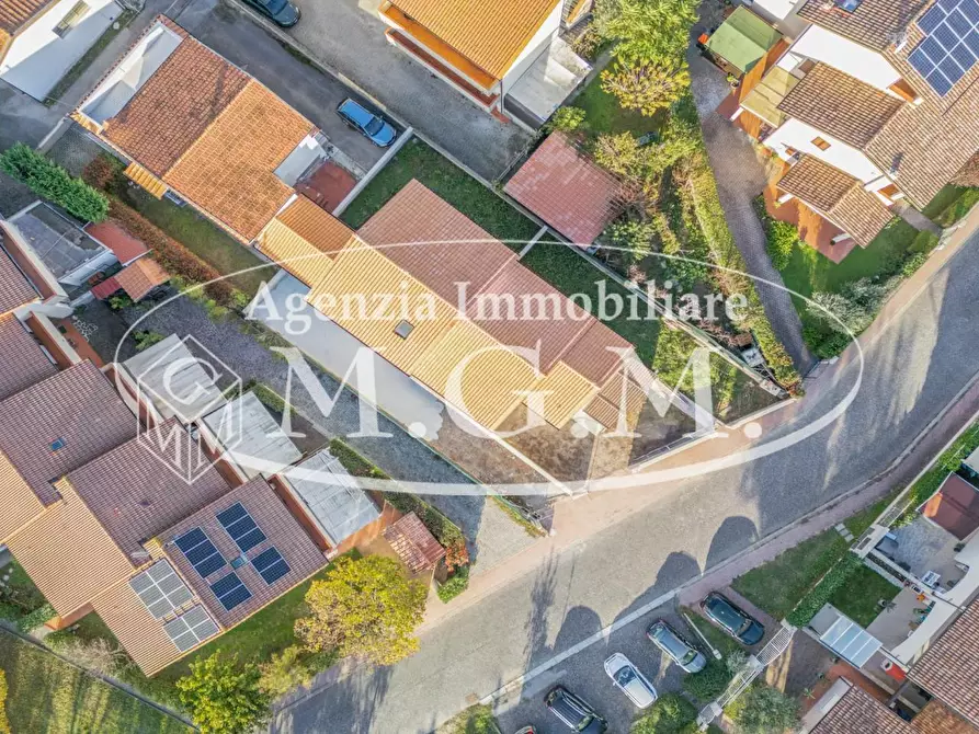 Immagine 4 di Casa bifamiliare in vendita  a Bientina