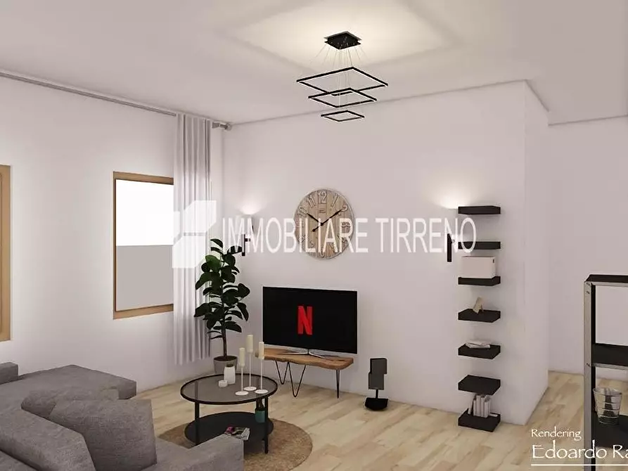 Immagine 3 di Porzione di casa in vendita  a Massa