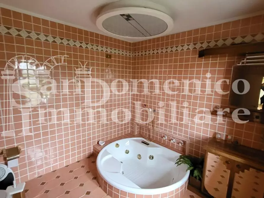 Immagine 43 di Villa in vendita  a Casciana Terme Lari