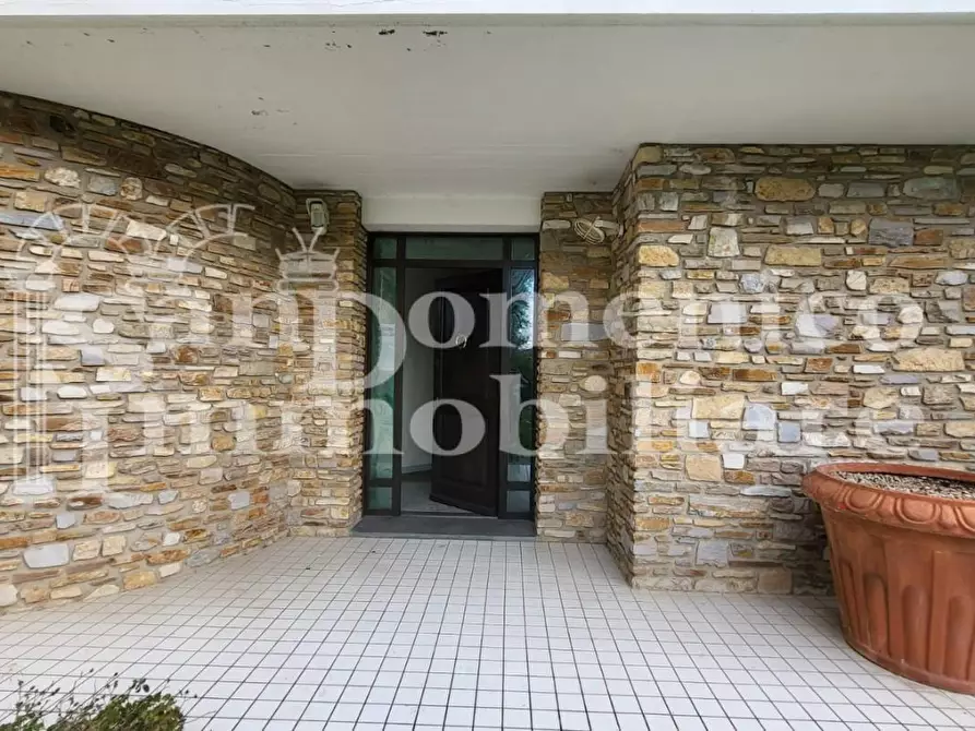 Immagine 7 di Villa in vendita  a Casciana Terme Lari