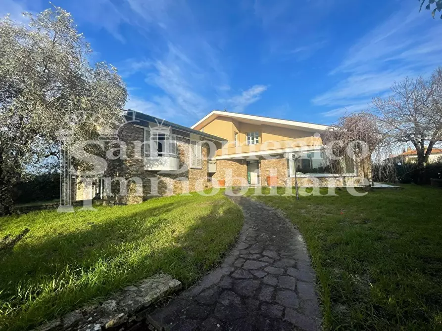 Immagine 3 di Villa in vendita  a Casciana Terme Lari
