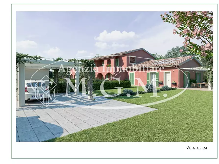 Immagine 2 di Villa in vendita  a Calcinaia