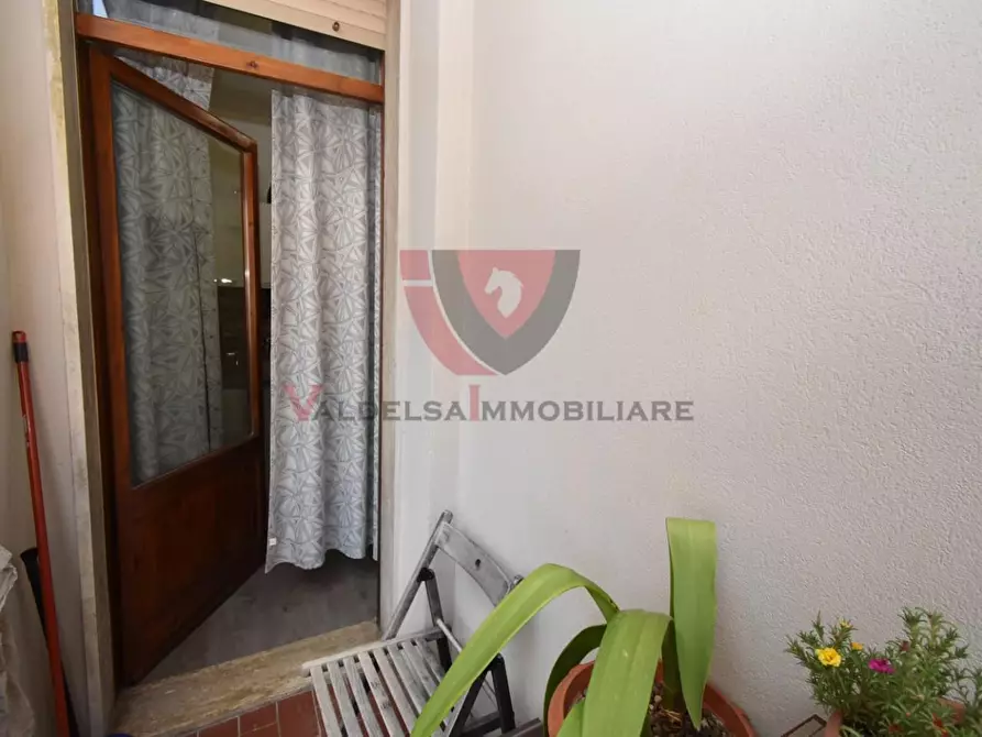 Immagine 16 di Appartamento in vendita  a Siena