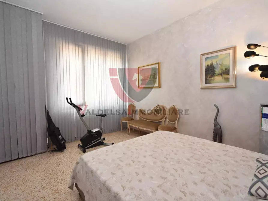 Immagine 20 di Appartamento in vendita  a Siena