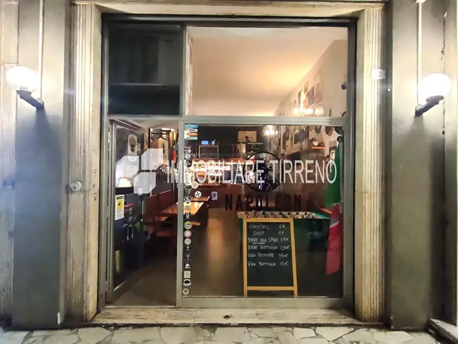 Immagine 1 di Locale commerciale in affitto  a Massa