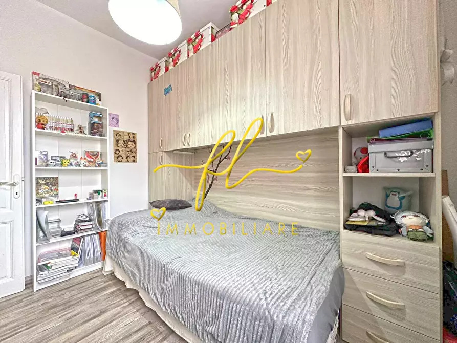 Immagine 21 di Appartamento in vendita  a Cecina