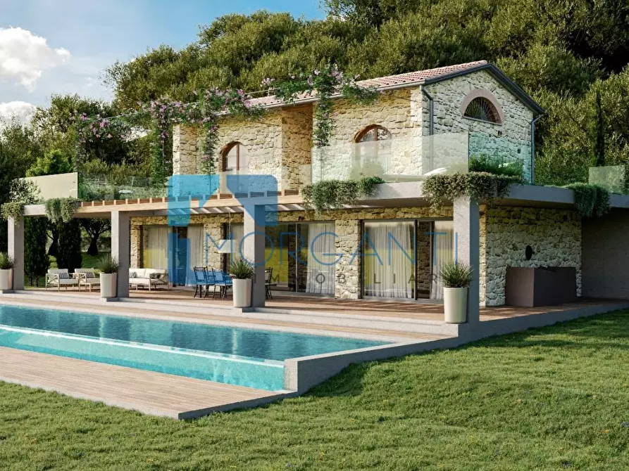 Immagine 3 di Terreno residenziale in vendita  a Pietrasanta