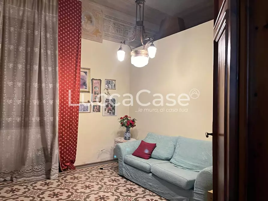 Immagine 5 di Villa in vendita  a Lucca