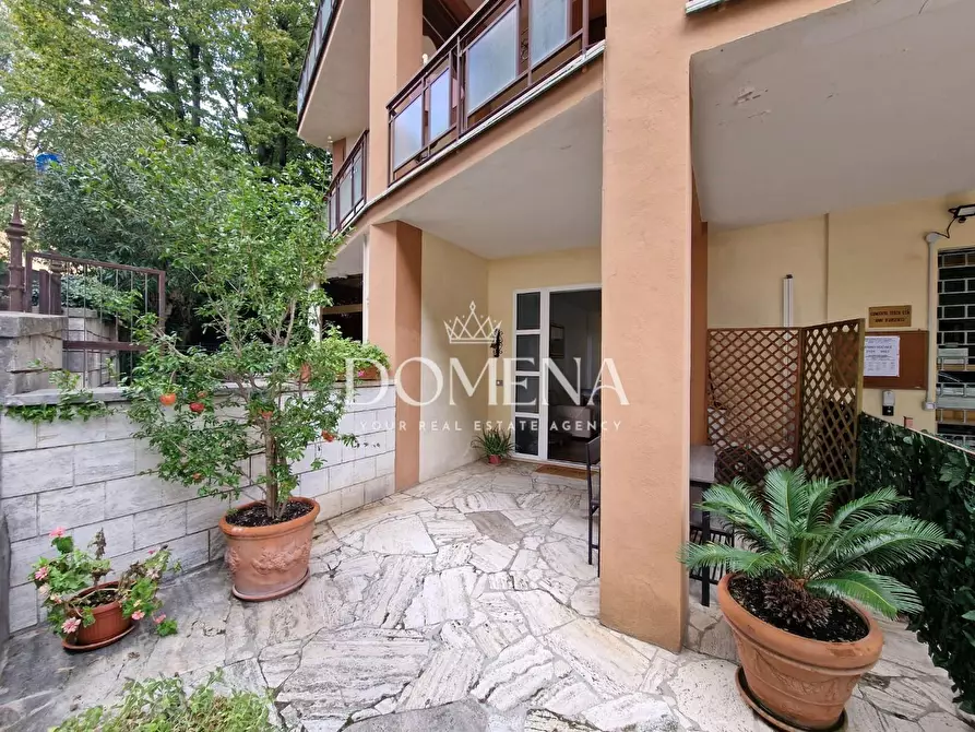 Immagine 38 di Appartamento in vendita  a Siena