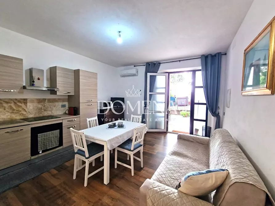 Immagine 3 di Appartamento in vendita  a Siena