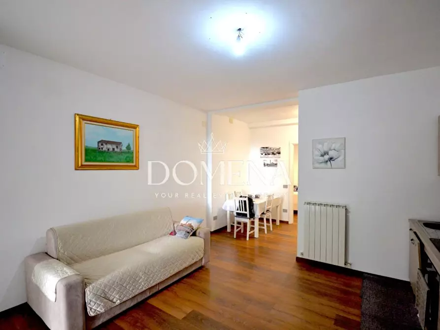 Immagine 13 di Appartamento in vendita  a Siena