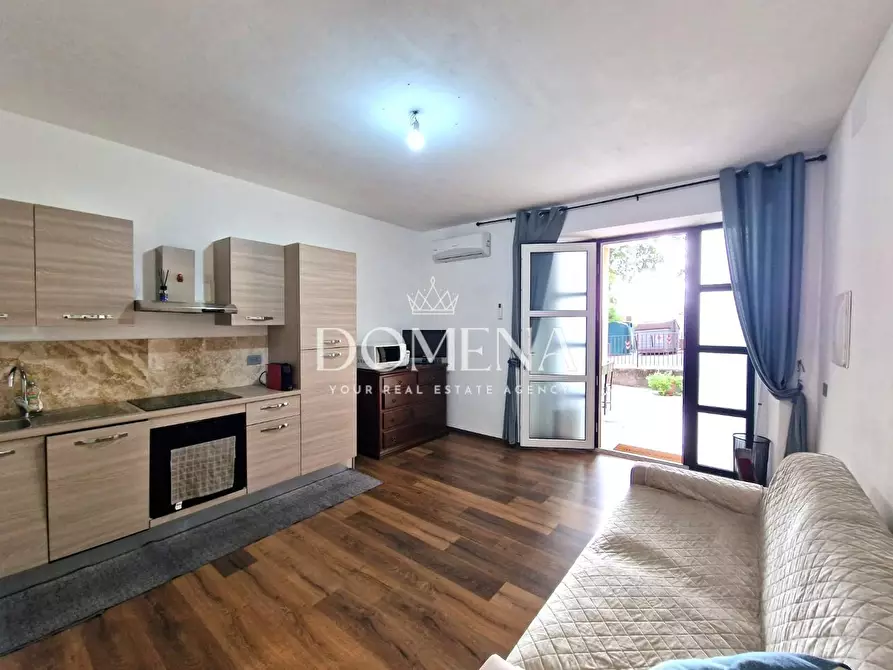 Immagine 14 di Appartamento in vendita  a Siena