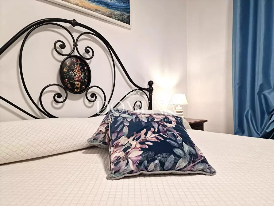 Immagine 24 di Appartamento in vendita  a Siena