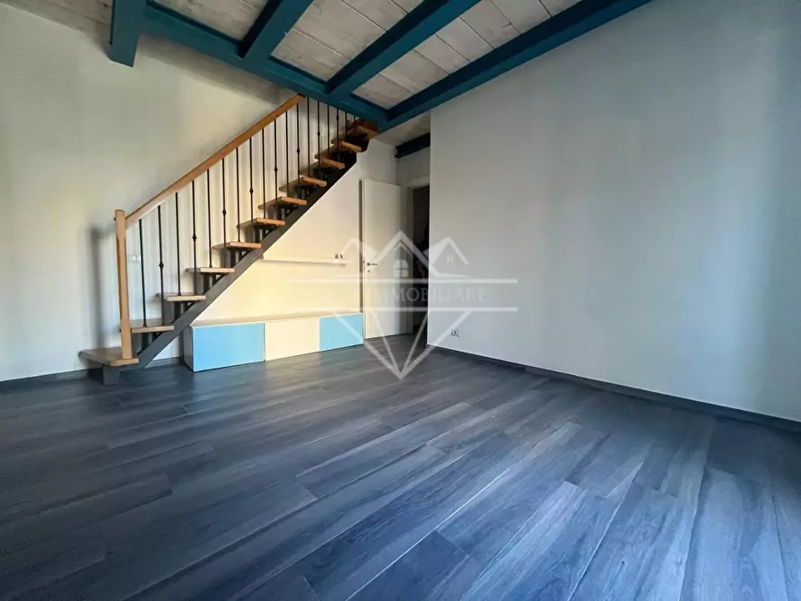 Immagine 7 di Casa semindipendente in vendita  a Carrara