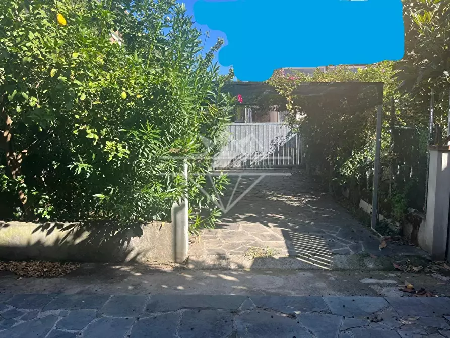 Immagine 19 di Casa semindipendente in vendita  a Carrara