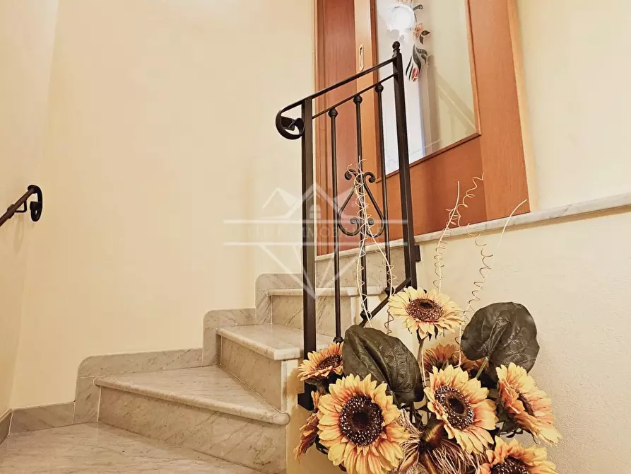 Immagine 28 di Villa in vendita  a Castelnuovo Magra