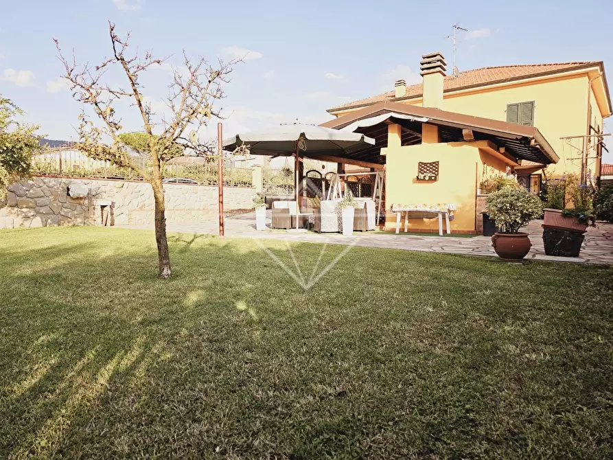 Immagine 54 di Villa in vendita  a Castelnuovo Magra