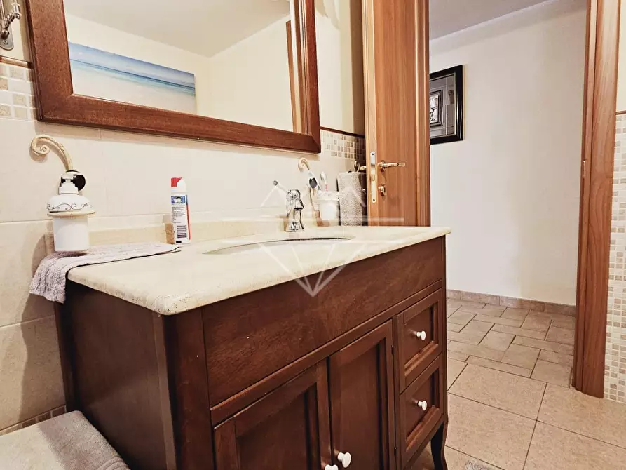 Immagine 23 di Villa in vendita  a Castelnuovo Magra