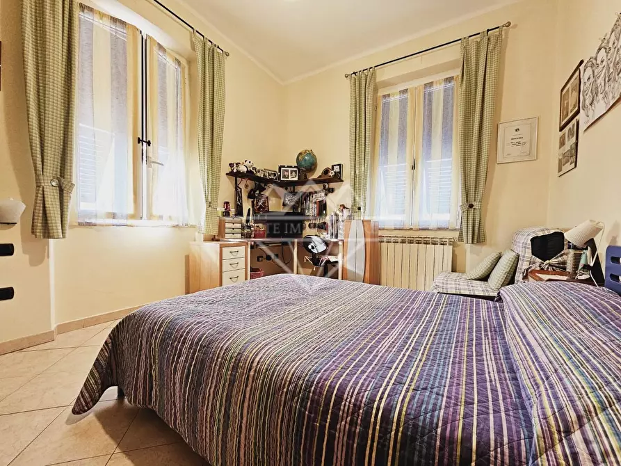 Immagine 46 di Villa in vendita  a Castelnuovo Magra