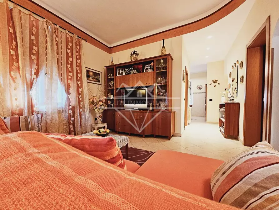 Immagine 44 di Villa in vendita  a Castelnuovo Magra